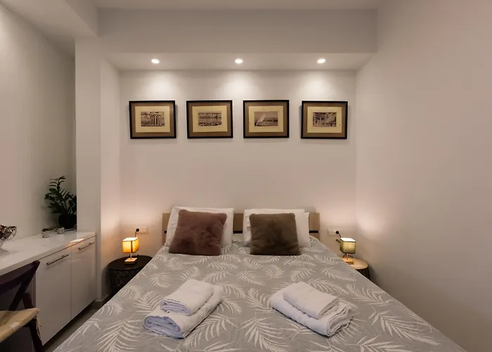 Modern Studio B
