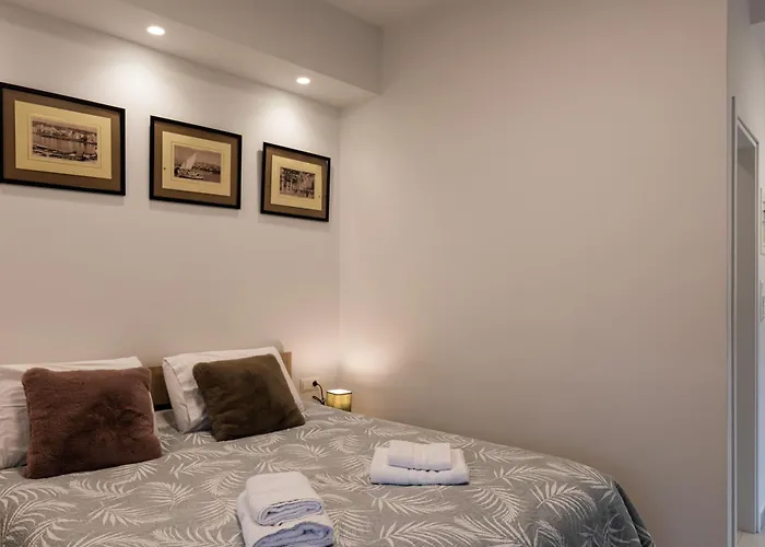Modern Studio B